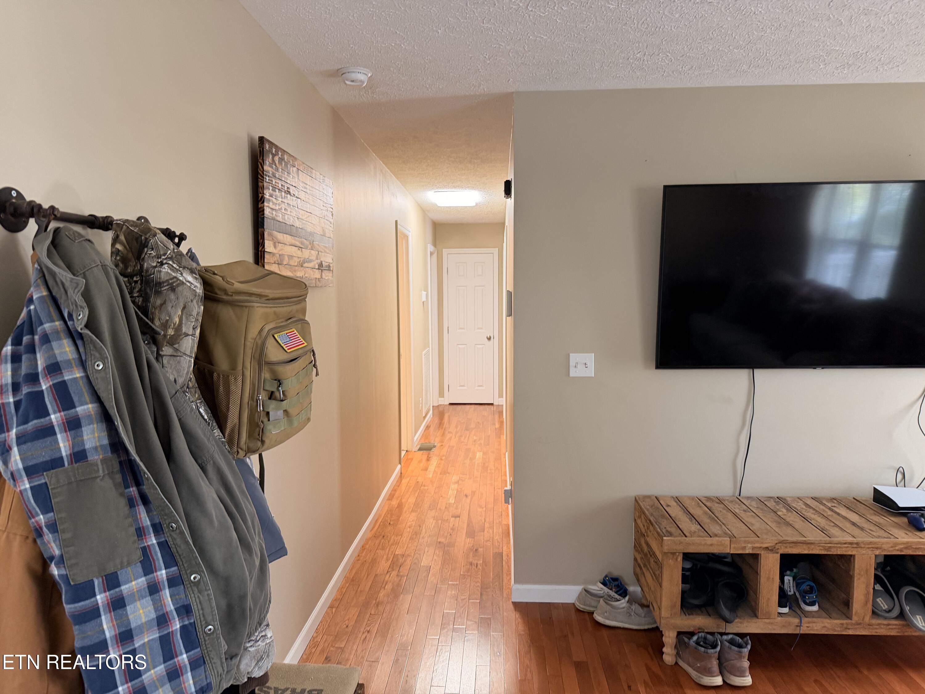 209 Summit Drive Speedwell, TN 37870 - Photo 5 of 20 B2E0E546-0D22-4C2F-BC11-2582E46EE9B3