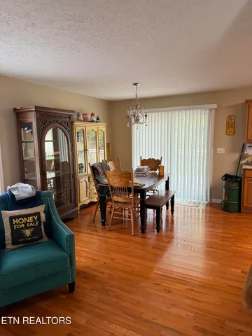 $329,900 | 209 Summit Drive, Speedwell, TN 37870