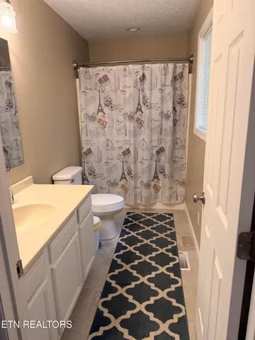 $329,900 | 209 Summit Drive, Speedwell, TN 37870