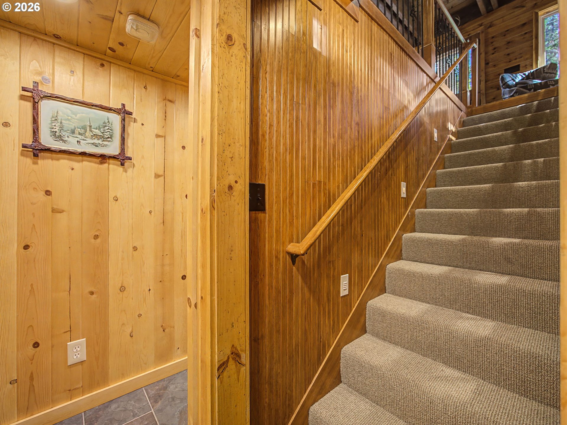 28910 Road 12 Rhododendron, OR 97049 - Photo 18 of 48 a view of an entryway