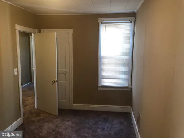 $150,000 | 320 Powell Street, Gloucester City, NJ 08030