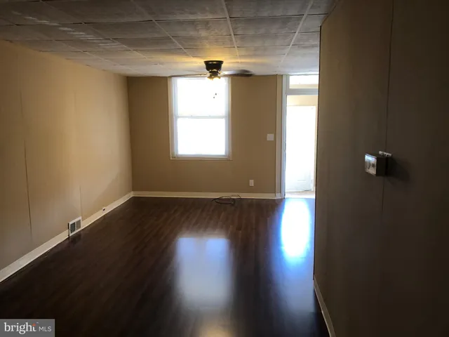 $150,000 | 320 Powell Street, Gloucester City, NJ 08030