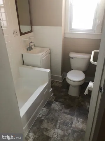 $150,000 | 320 Powell Street, Gloucester City, NJ 08030