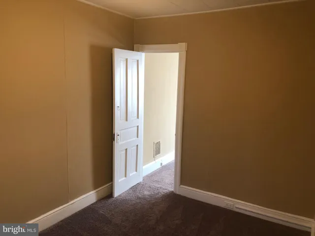 $150,000 | 320 Powell Street, Gloucester City, NJ 08030