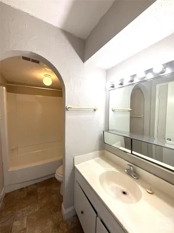 $1,225 | 7906 Oak Meadow Court, Unit 29, Charlotte, NC 28210