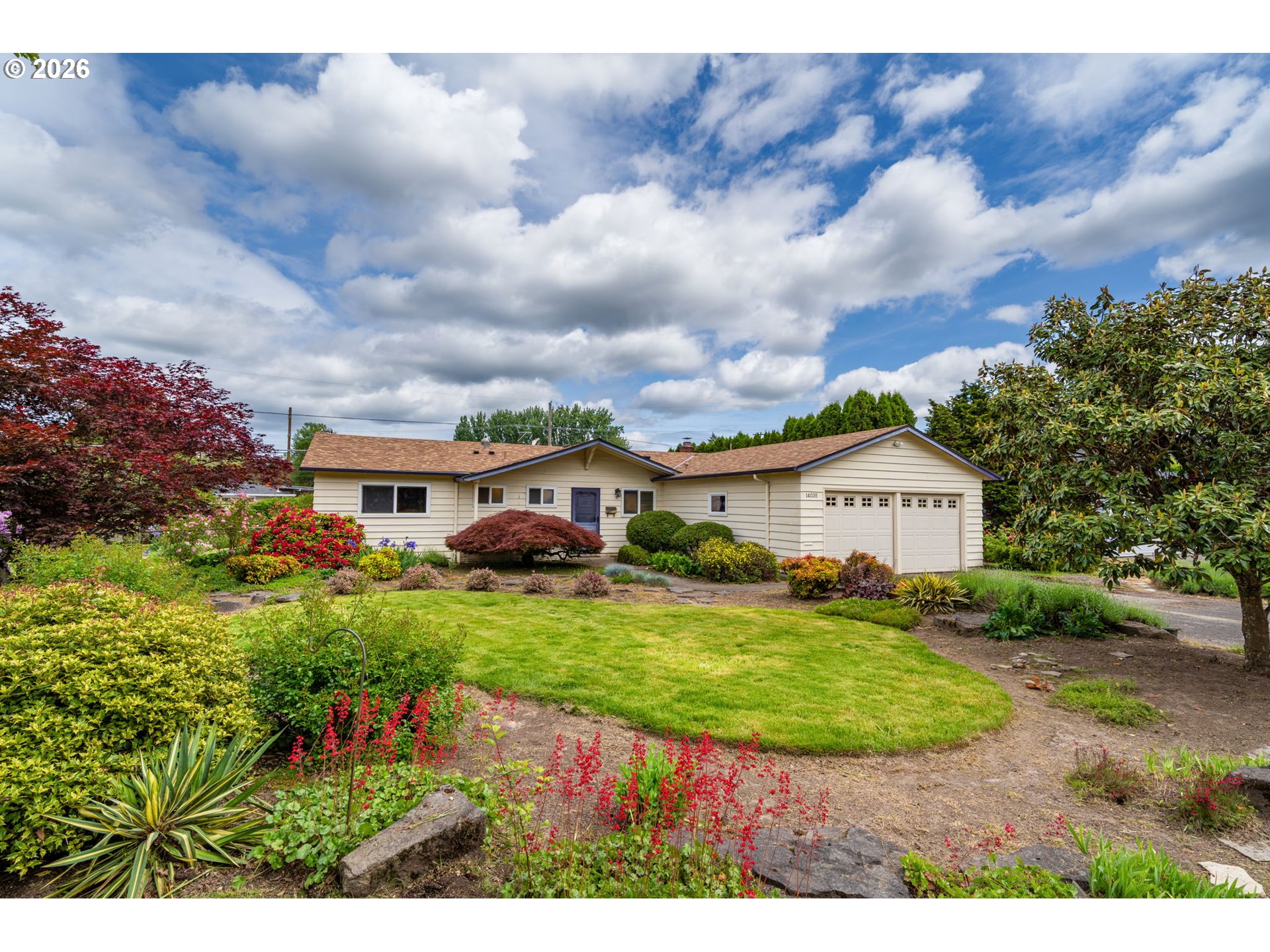 14035 Southwest Derby Street Beaverton, OR 97005 - Photo 2 of 40