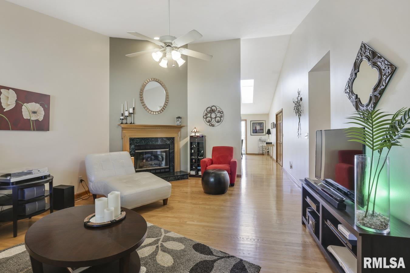 2930 Kipling Court Springfield, IL 62711 - Photo 4 of 40