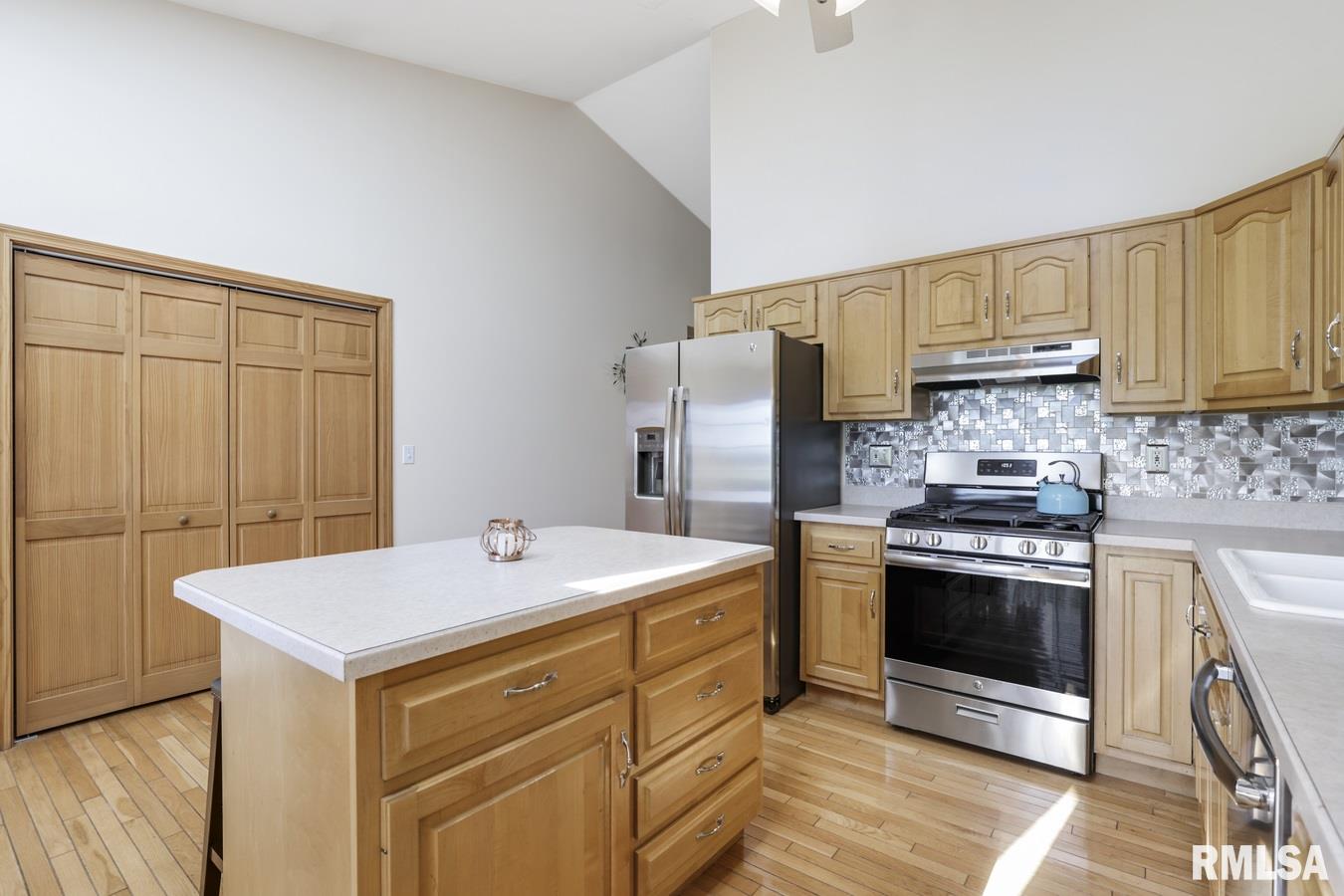 2930 Kipling Court Springfield, IL 62711 - Photo 10 of 40