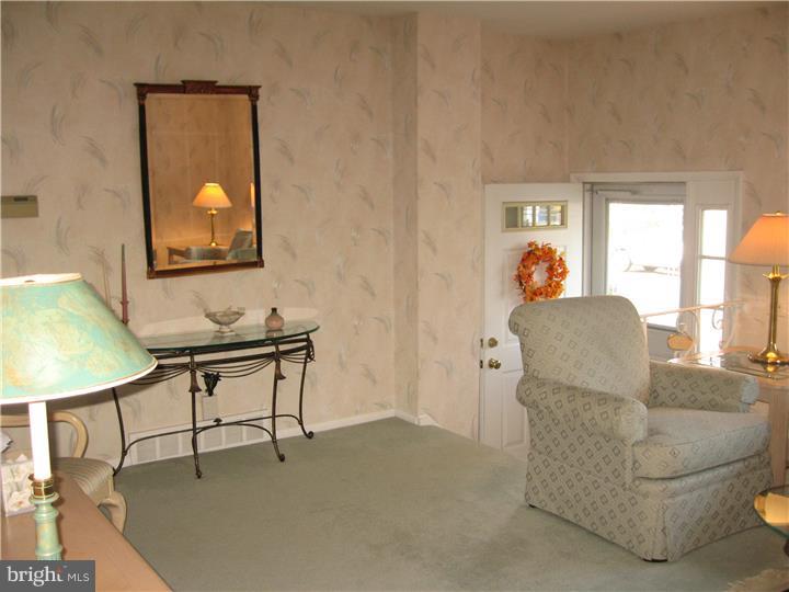 12509 Ramer Road Philadelphia, PA 19154 - Photo 2 of 25
