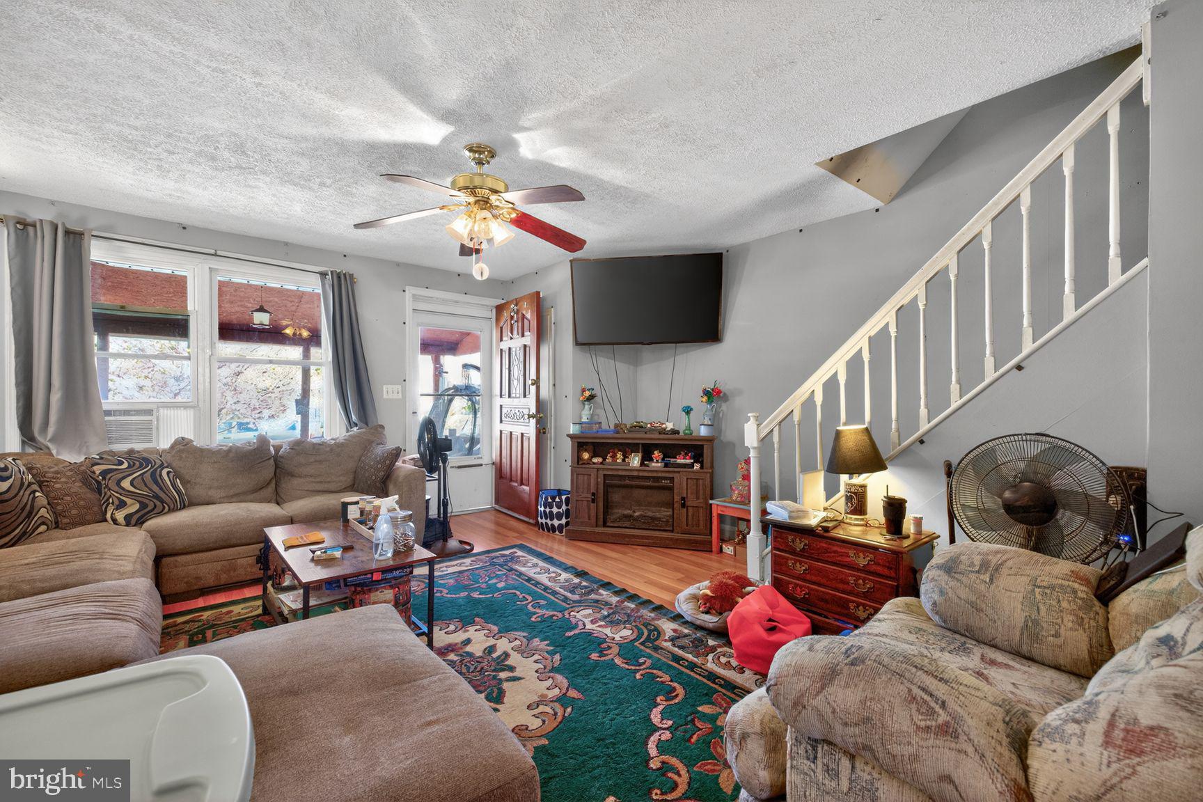 1920 Oxley Road Baltimore, MD 21222 - Photo 4 of 15