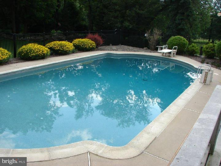 450 Hartz Road Fleetwood, PA 19522 - Photo 7 of 25 Gallery Image 7