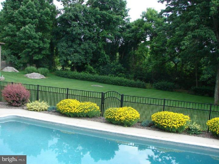 450 Hartz Road Fleetwood, PA 19522 - Photo 8 of 25 Gallery Image 8