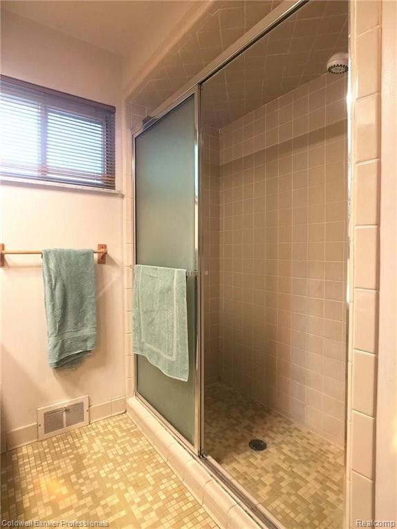 295 Red Oak Lane Rochester Hills, MI 48307 - Photo 24 of 39