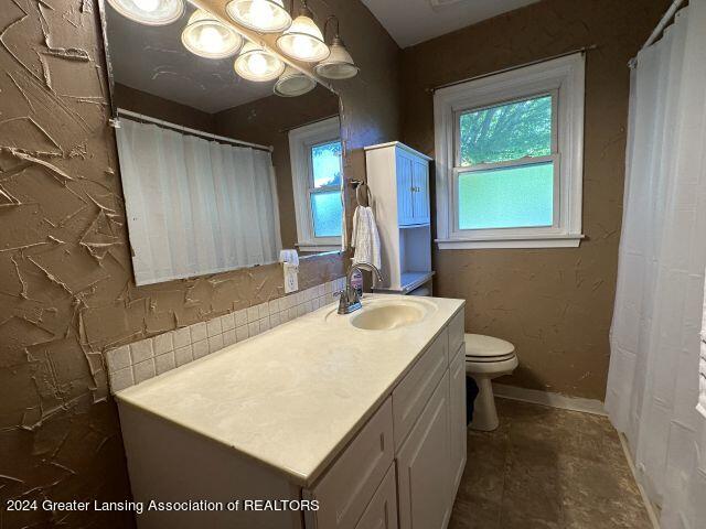 6246 Hilliard Road Lansing, MI 48911 - Photo 10 of 38 IMG_0330