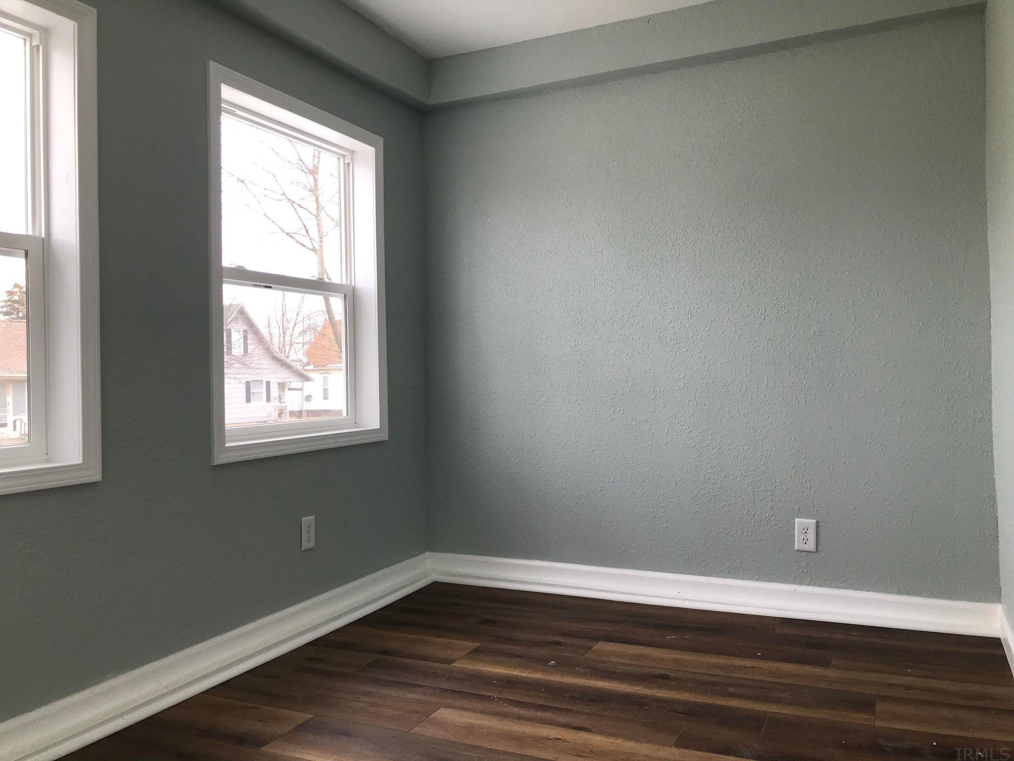 352 West Oak Street Butler, IN 46721 - Photo 7 of 23