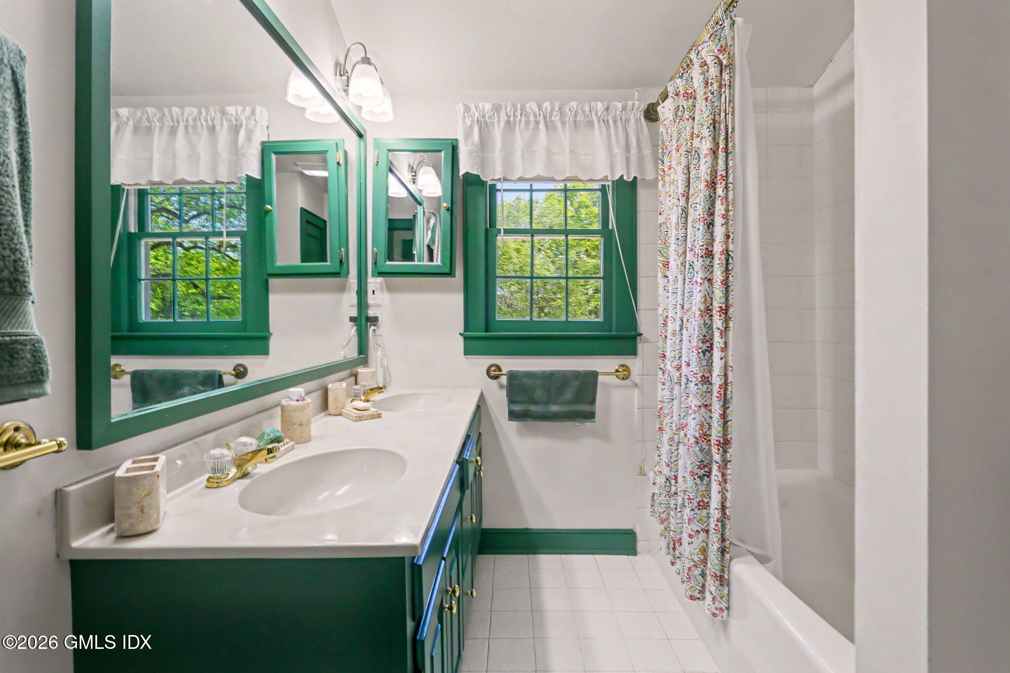 24 Hardscrabble Road Greenwich, CT 06831 - Photo 22 of 34 24-web-or-mls-24-hardscrabble-rd