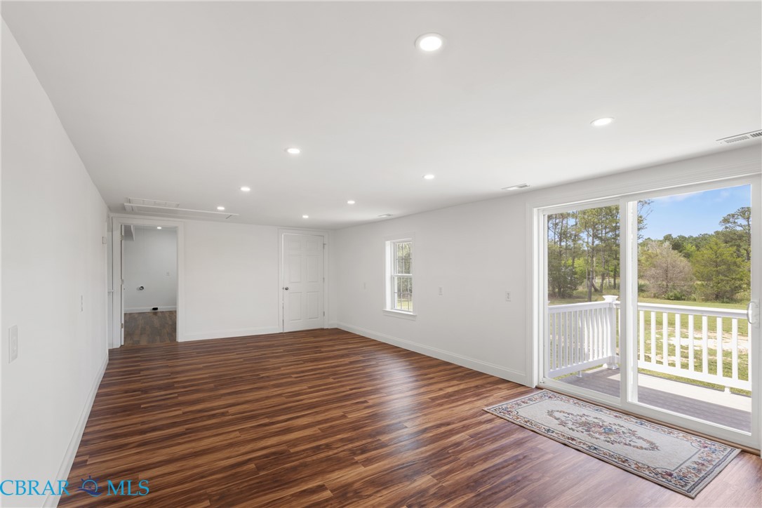 9632 Rowes Point Road Hayes, VA 23072 - Photo 12 of 48