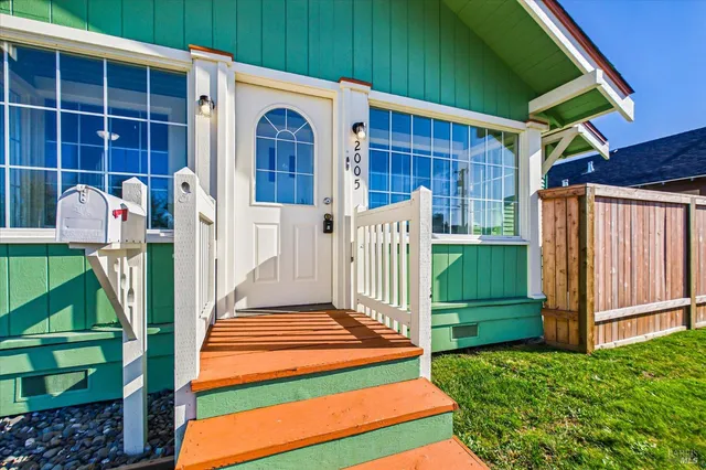 $428,900 | 2005 I Street, Eureka, CA 95501