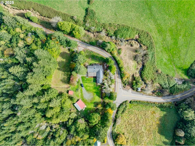 $965,000 | 53874 Fishtrap Road, Myrtle Point, OR 97458