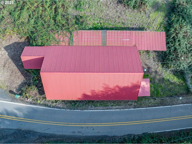 $965,000 | 53874 Fishtrap Road, Myrtle Point, OR 97458