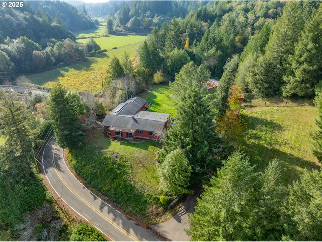 $965,000 | 53874 Fishtrap Road, Myrtle Point, OR 97458