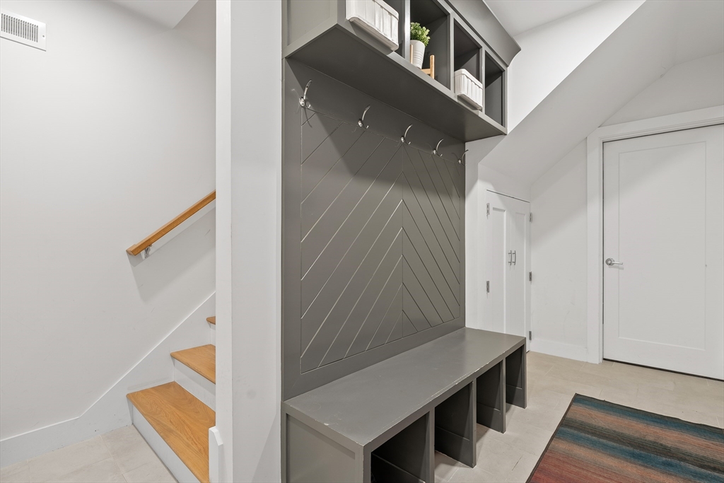 65 Lancaster Road, Unit 65 Arlington, MA 02476 - Photo 8 of 38