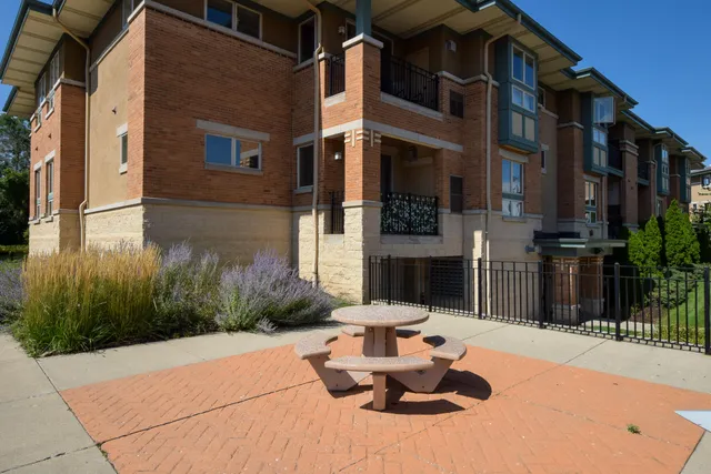 $295,000 | 15295 West Library Lane, Unit 110, New Berlin, WI 53151