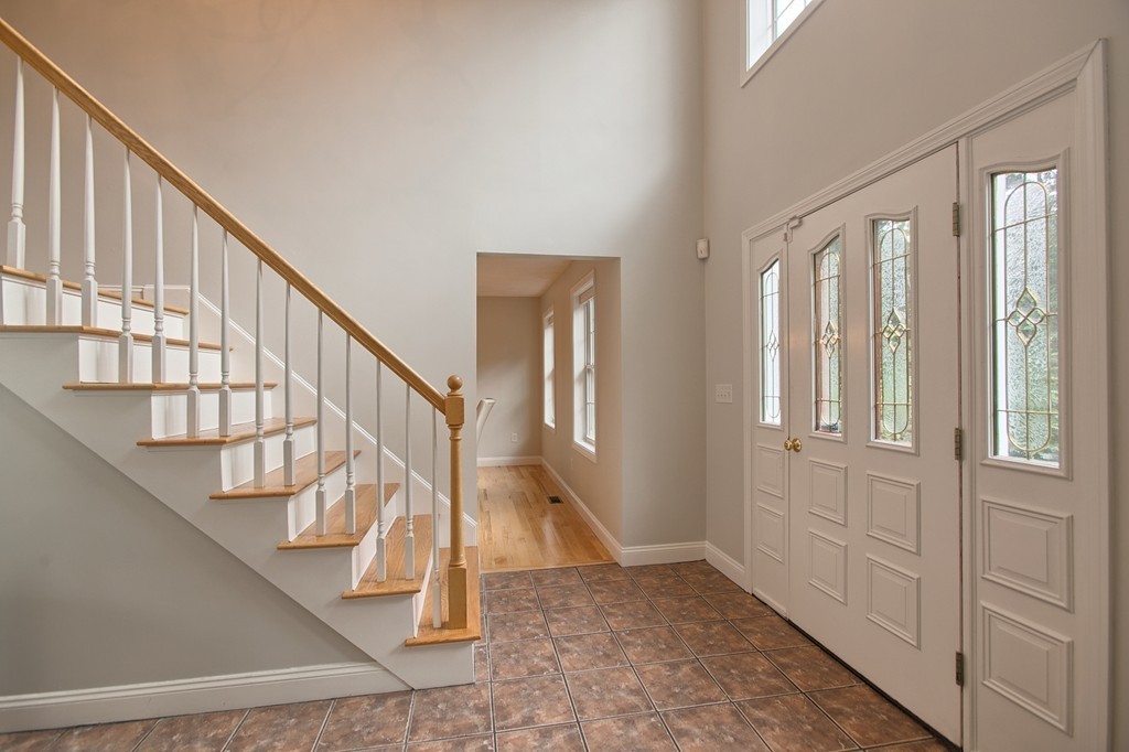88 Jacques Road Tyngsborough, MA 01879 - Photo 5 of 30 Gallery Image 5