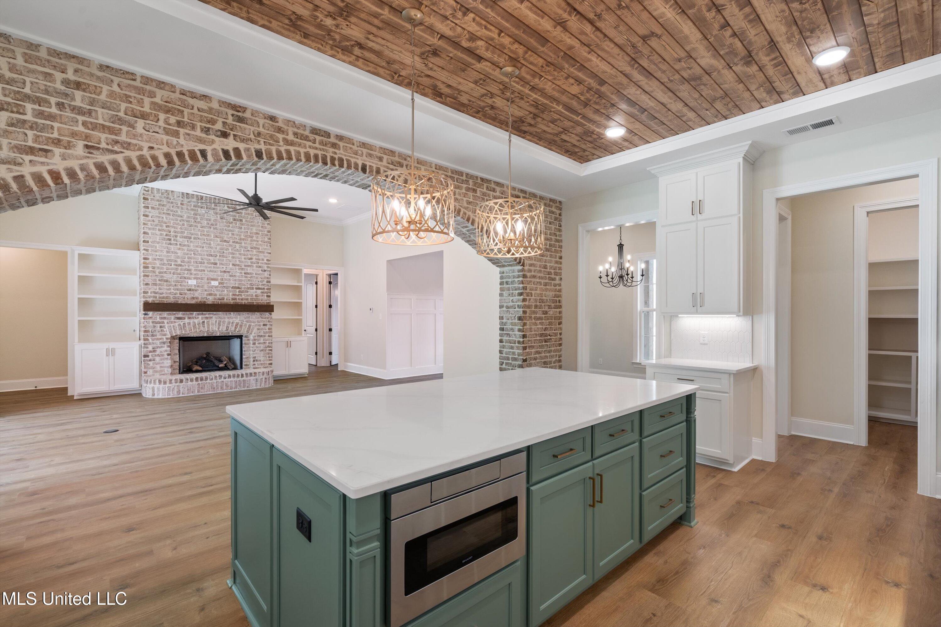 1571 Kimber Cove Hernando, MS 38632 - Photo 15 of 38 Kitchen/Great Room View a