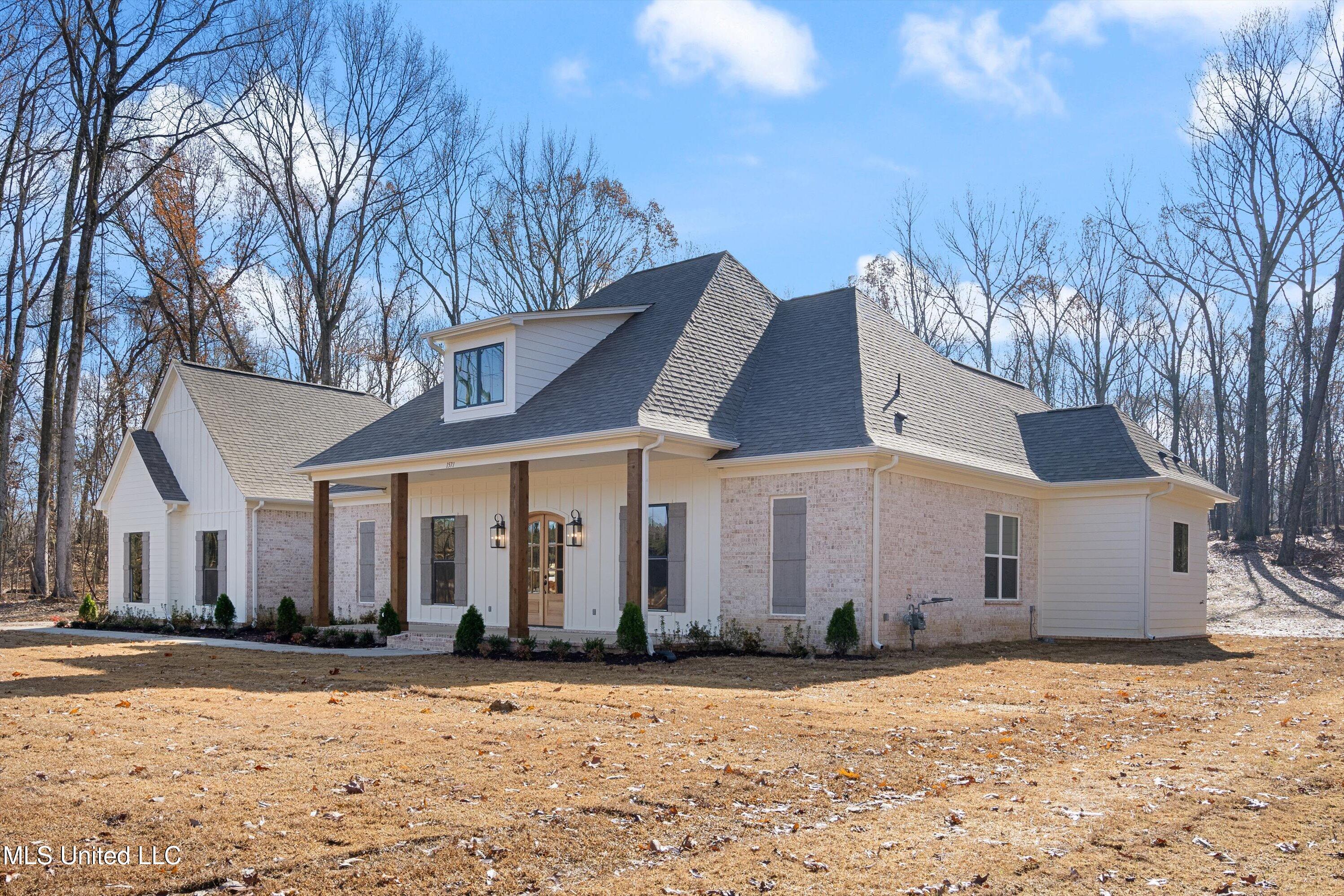 1571 Kimber Cove Hernando, MS 38632 - Photo 2 of 38 Side View