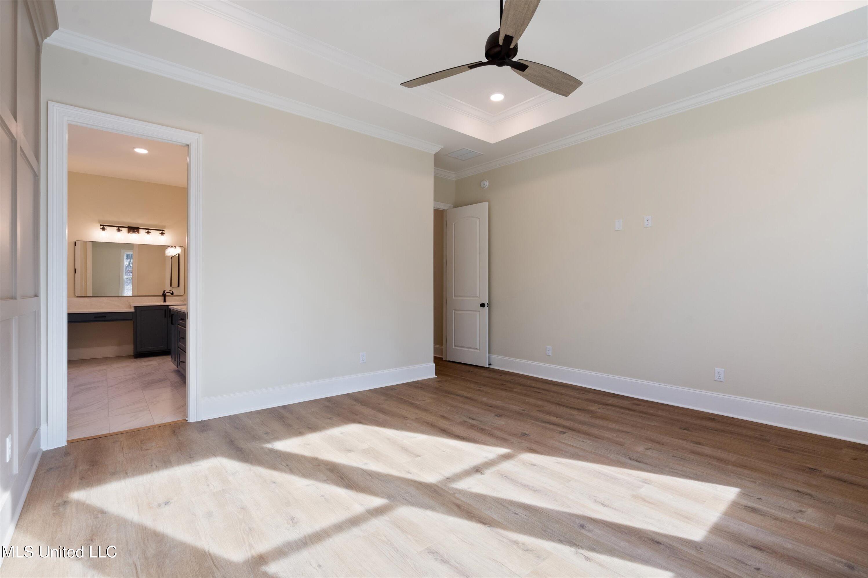 1571 Kimber Cove Hernando, MS 38632 - Photo 22 of 38 Primary Bedroom b