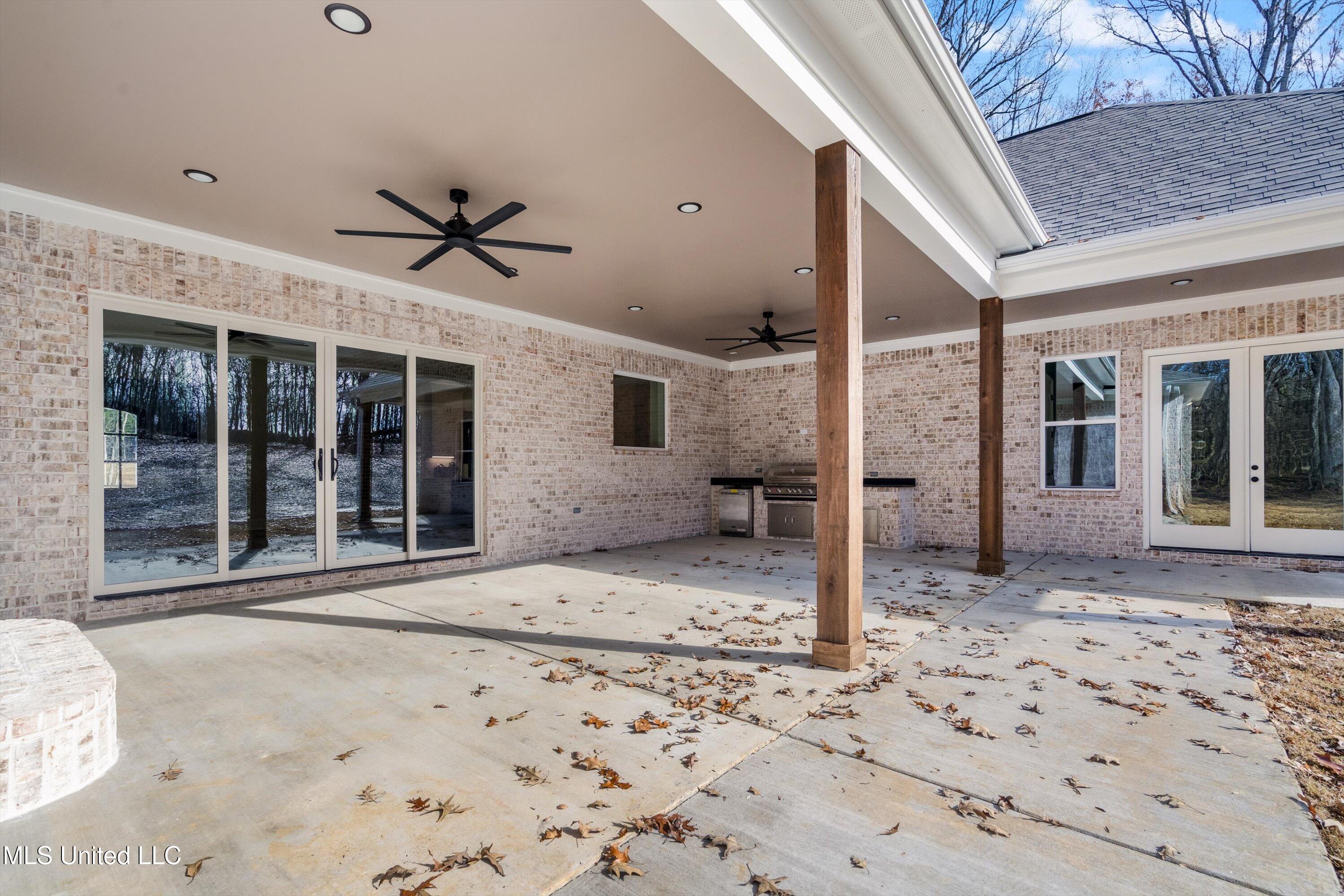 1571 Kimber Cove Hernando, MS 38632 - Photo 35 of 38 Rear Covered Porch