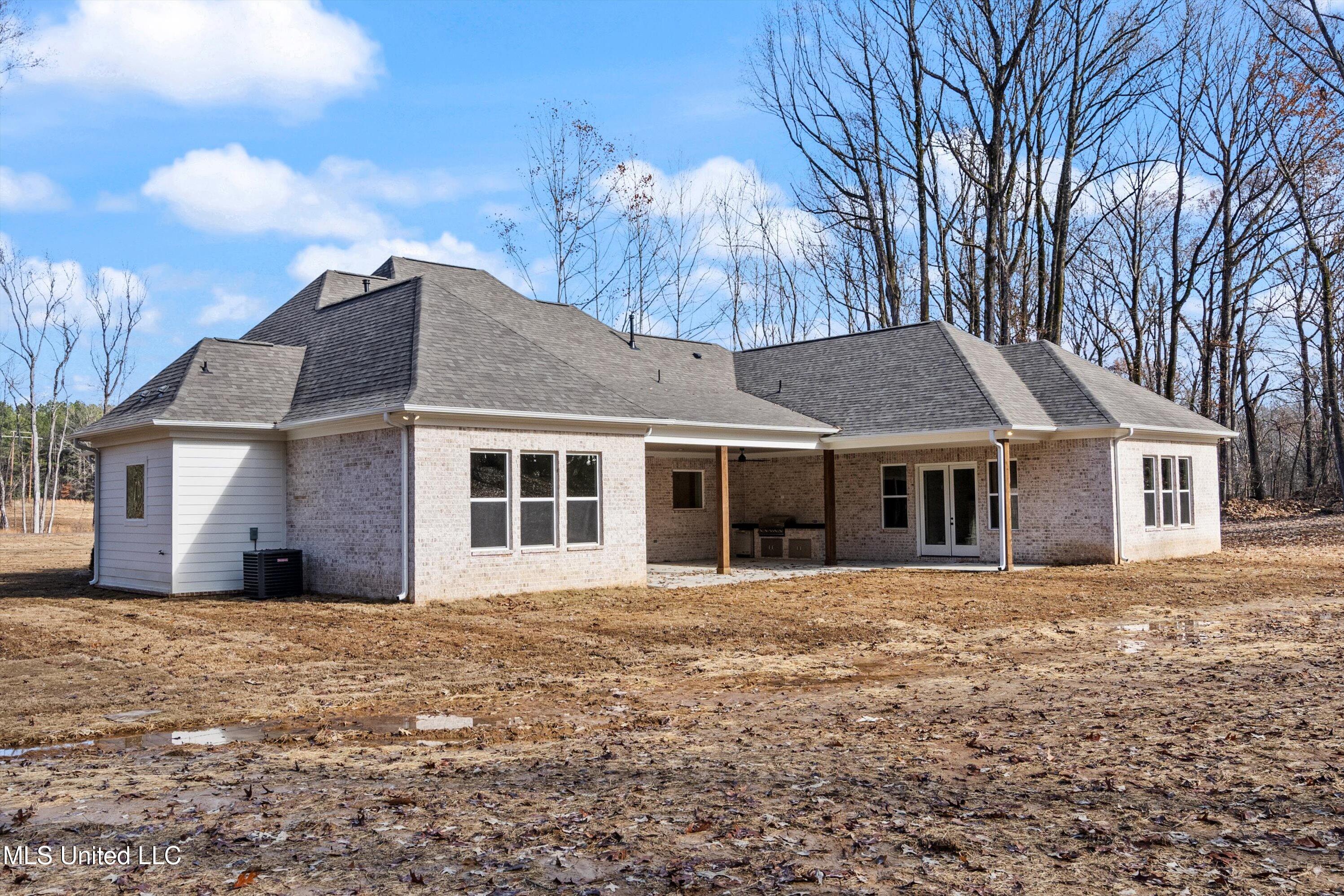 1571 Kimber Cove Hernando, MS 38632 - Photo 36 of 38 Backyard
