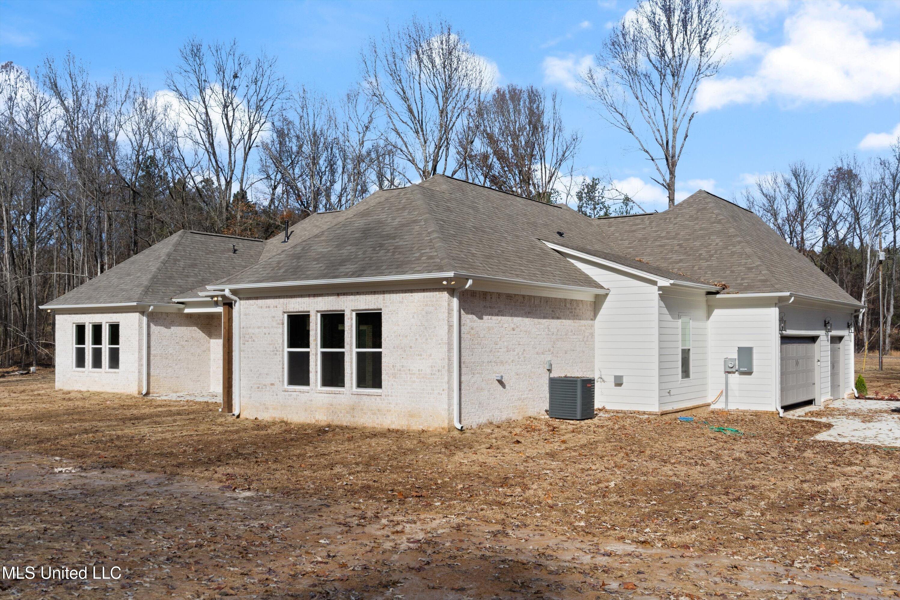 1571 Kimber Cove Hernando, MS 38632 - Photo 37 of 38 Rear View