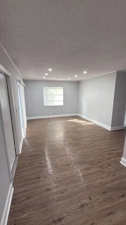 $2,200 | 1025 South L Street, Unit 1, Lake Worth Beach, FL 33460