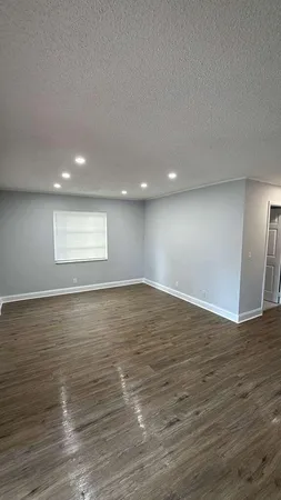$2,200 | 1025 South L Street, Unit 1, Lake Worth Beach, FL 33460