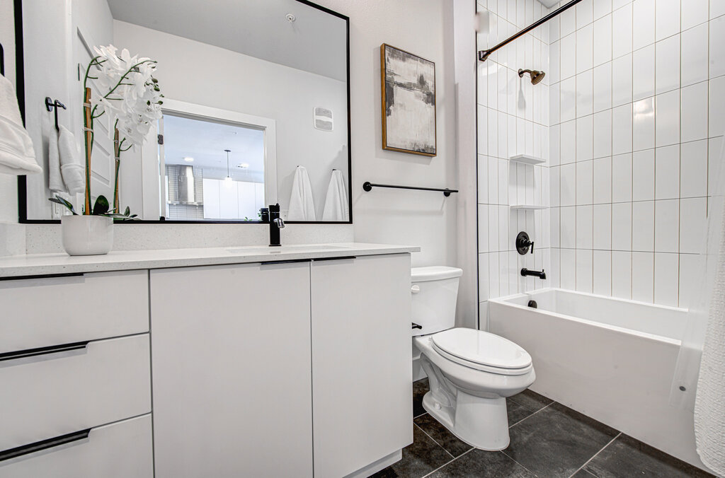 2220 Webberville Road, Unit 201 Austin, TX 78702 - Photo 15 of 24