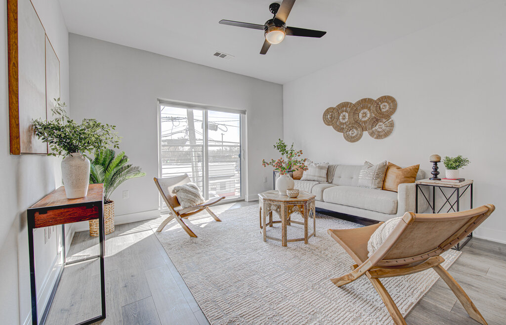 2220 Webberville Road, Unit 201 Austin, TX 78702 - Photo 3 of 24