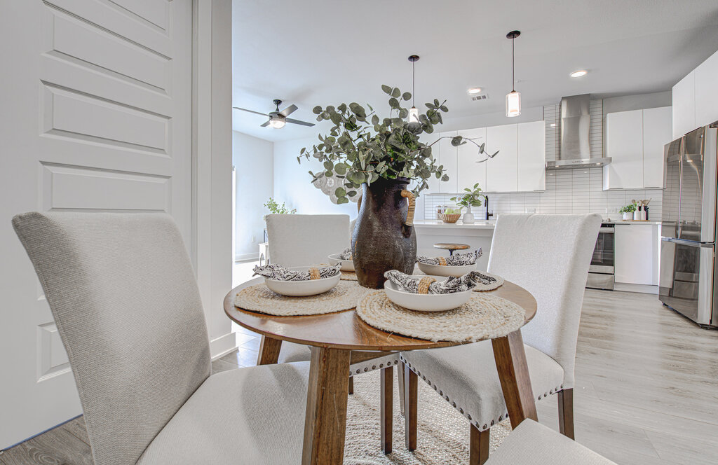 2220 Webberville Road, Unit 201 Austin, TX 78702 - Photo 10 of 24