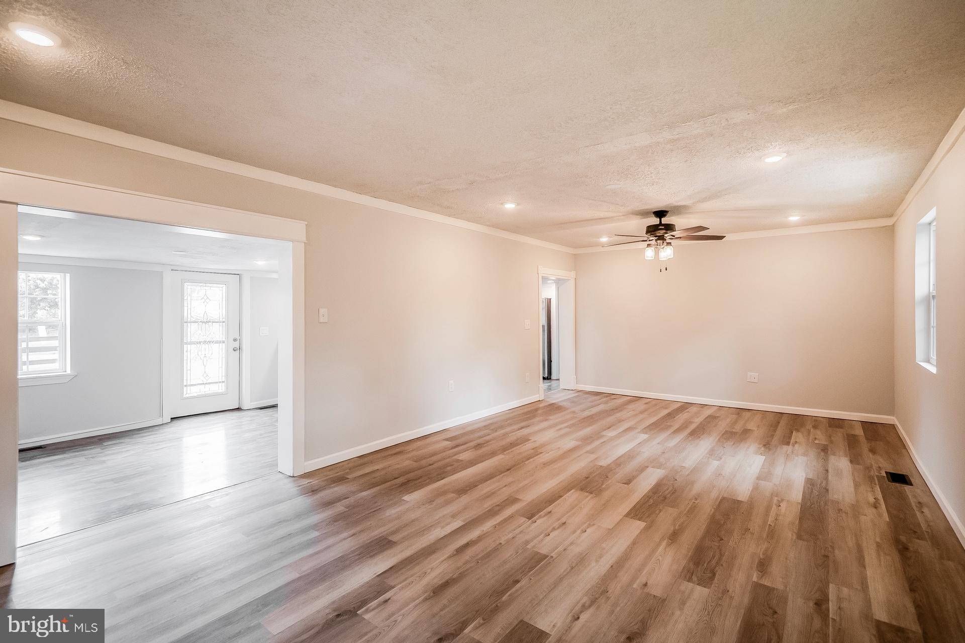 265 McDonald Road Winchester, VA 22602 - Photo 3 of 19 Gallery Image 3