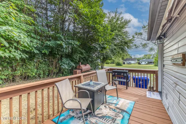 $274,000 | 307 Glendale Avenue, Clinton, TN 37716