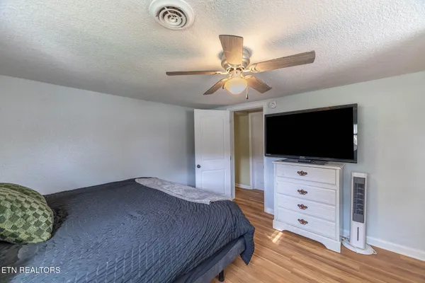 $274,000 | 307 Glendale Avenue, Clinton, TN 37716