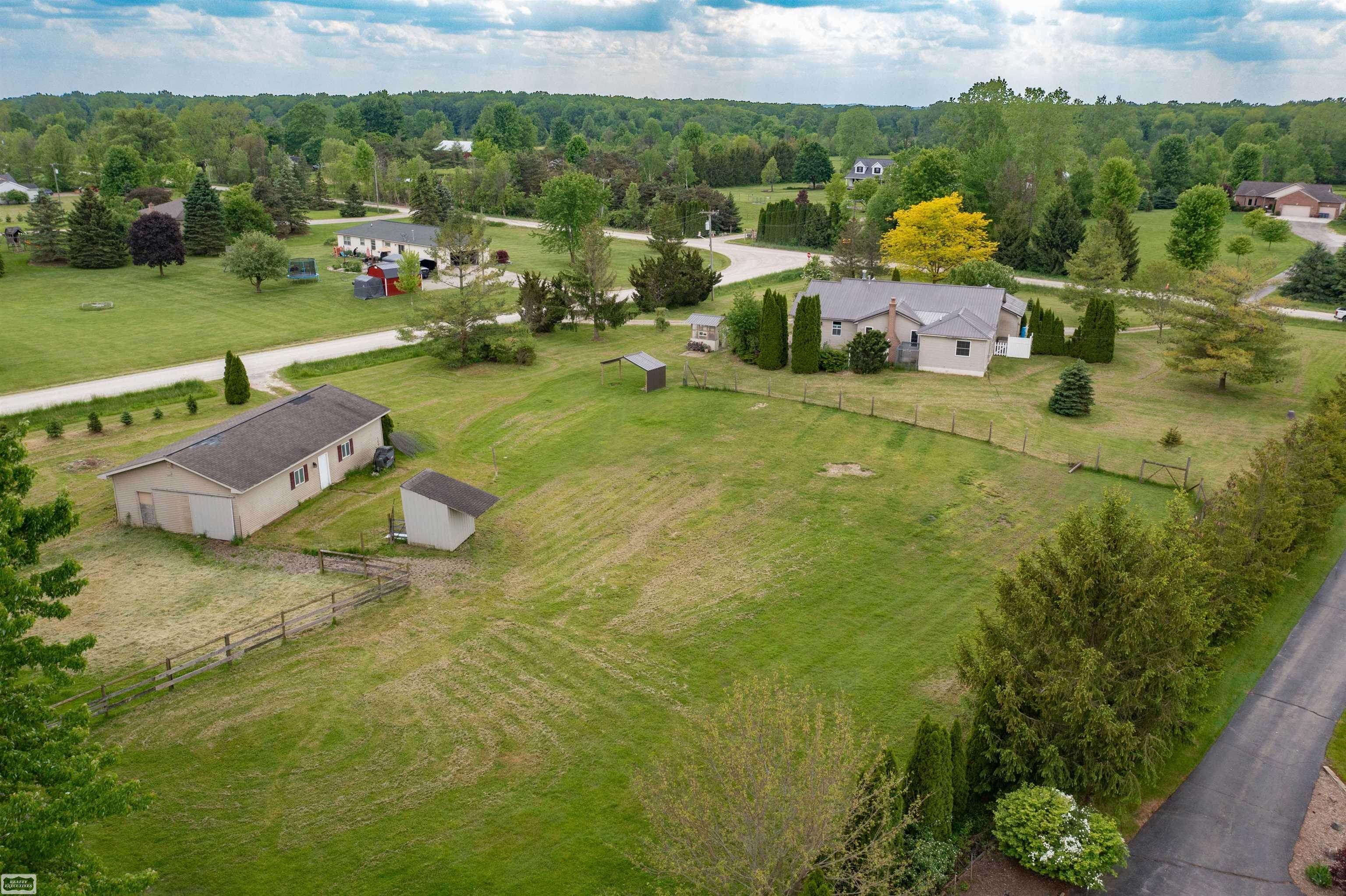 254 Holmes Road Allenton, MI 48002 - Photo 36 of 39 50142525-99ba6cc4-19f2-4854-8866-3329a6d2d947.JPG