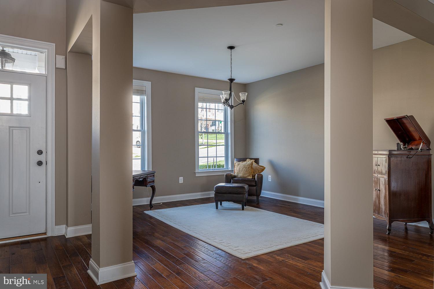 418 Ravenscliff Drive Springfield, PA 19064 - Photo 4 of 25 Gallery Image 4