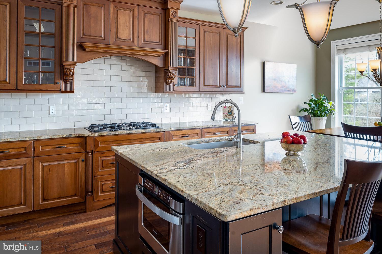 418 Ravenscliff Drive Springfield, PA 19064 - Photo 9 of 25 Gallery Image 9