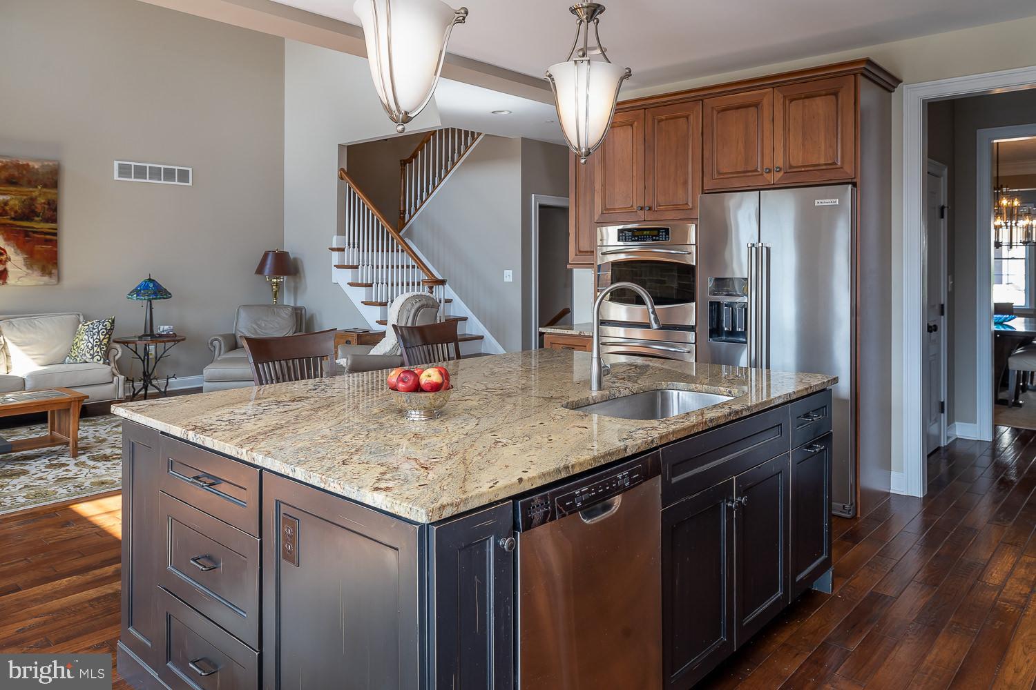 418 Ravenscliff Drive Springfield, PA 19064 - Photo 10 of 25 Gallery Image 10