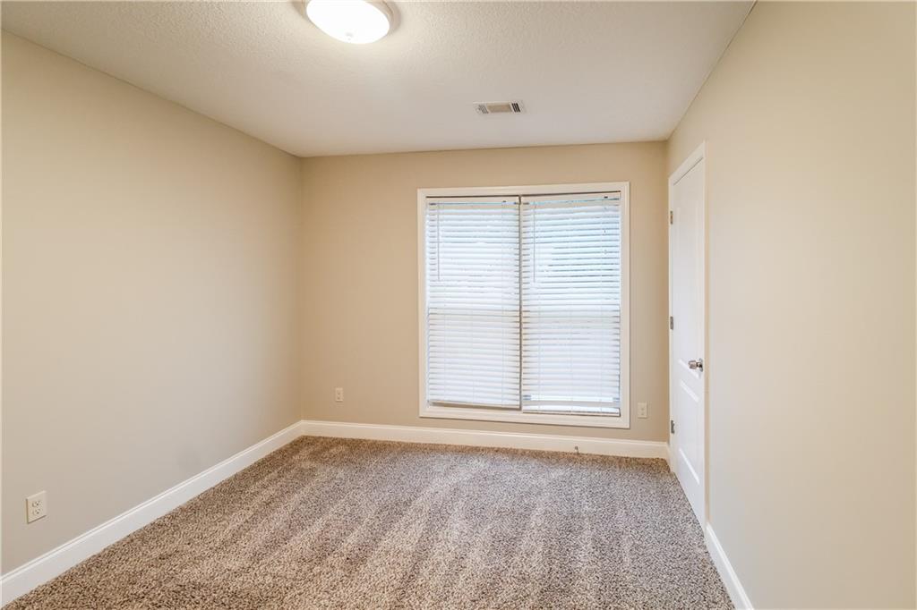 1926 Paynes Point Winder, GA 30680 - Photo 8 of 15