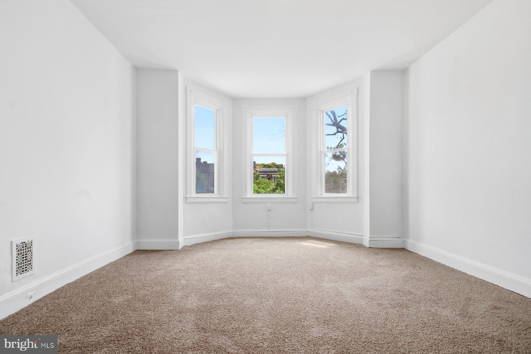 130 Collins Avenue Baltimore, MD 21229 - Photo 26 of 29