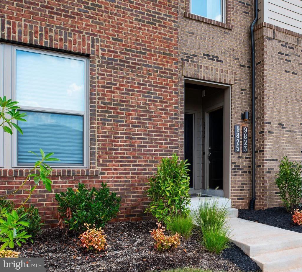 9825 Ames Drive Manassas, VA 20110 - Photo 4 of 19