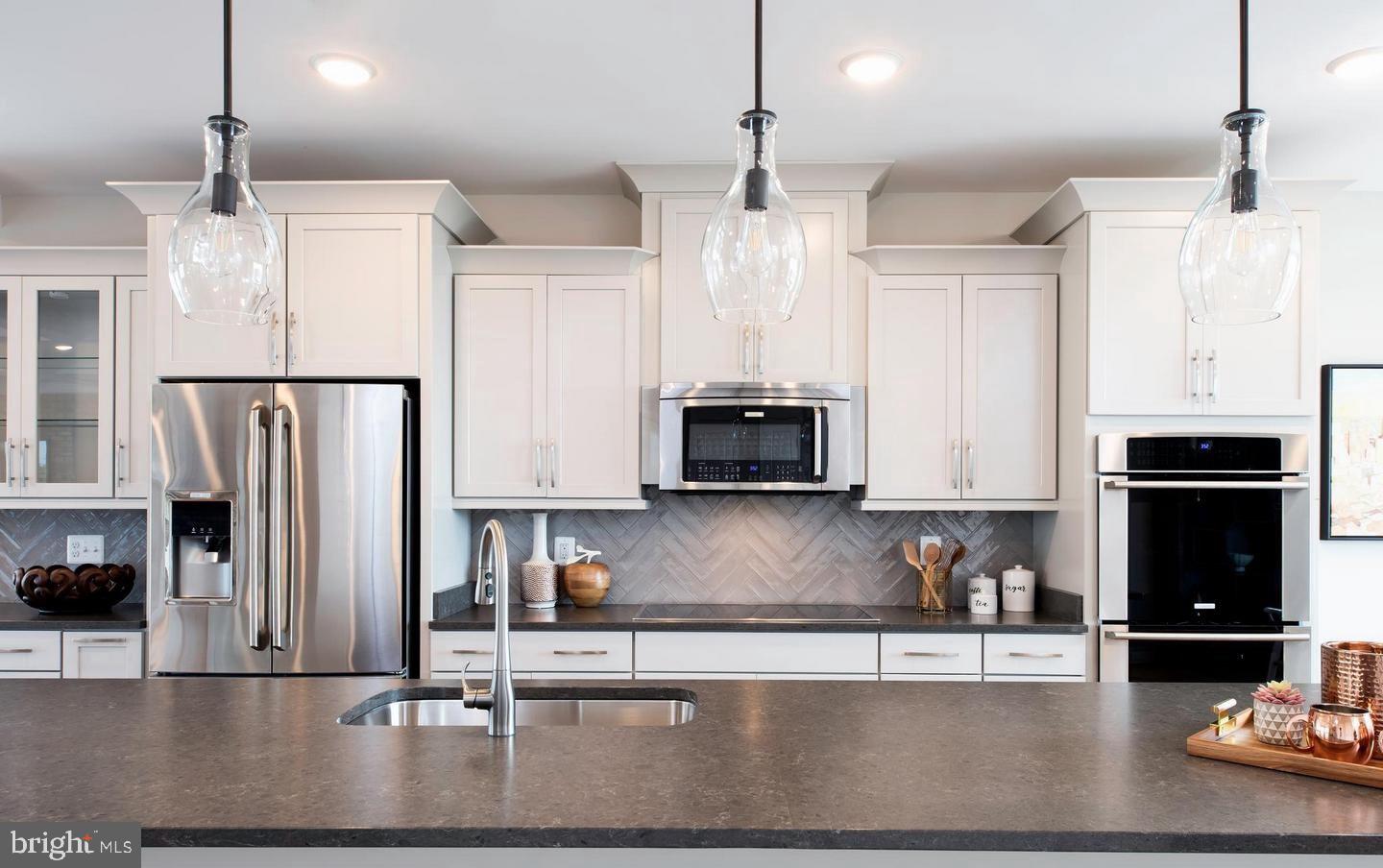 9825 Ames Drive Manassas, VA 20110 - Photo 6 of 19